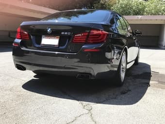 2011 BMW 550i (4.4L V8 - Twin Turbo) 2