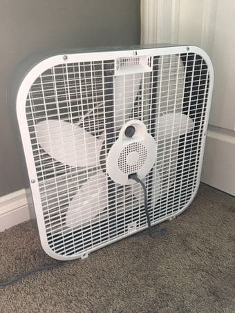 Holmes Box Fan, 3 Speed-Settings, 2