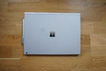 Microsoft-Surface Book-2-1-Laptop and Docking Station 2