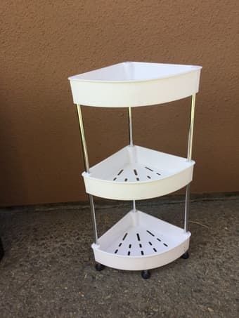 CHEAP CORNER SHELF 1