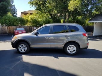 Hyundai Santa Fe 2010 GLS AWD for sale 1