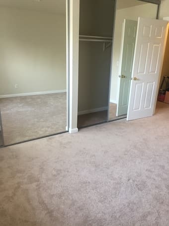 Private spacious room for rent in Mountain View 客房出租 1
