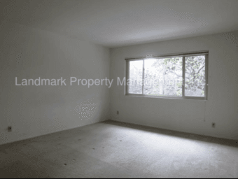 1 BD in 2BD / 1B off University Ave, 8 blocks from campus. PARKING 3