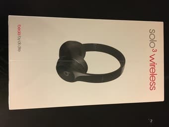 Beats Solo 3 Wireless Headphones 1