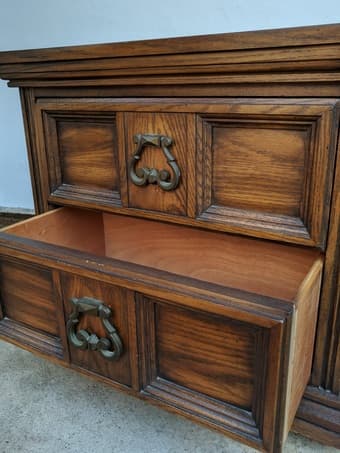 Night stands 3