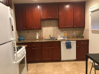 $1675 Room in Newly Remodeled Apt - September 15th or October 1st 3