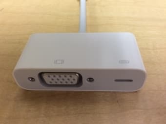 Apple lightning adapter 2