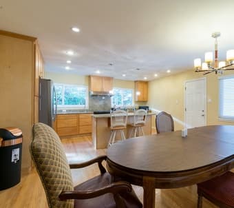 Are you our missing piece? Co-ed shared housing - roommate wanted! 2