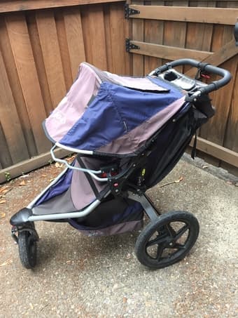 BOB Revolution Stroller (+2 attachments) 1