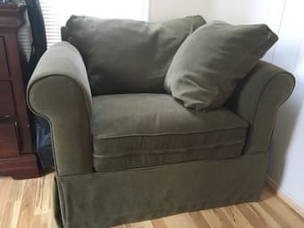 Comfortable arm chair 1