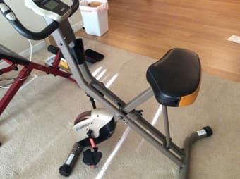Exerpeutic GOLD 500 XLS Foldable Upright Bike 2