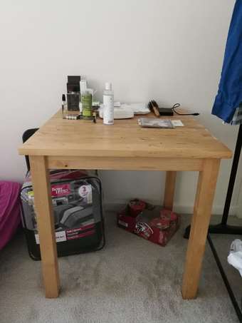 palo alto短租客家具低价出售（床+床上用品+桌子+电水壶等） 2