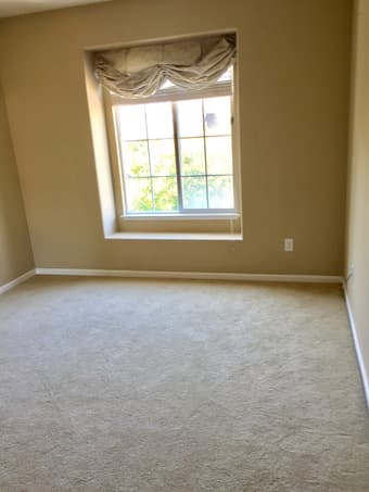 Private Bedroom in a spacious, renovated 3 BR, 2.5 Bath House!! 1