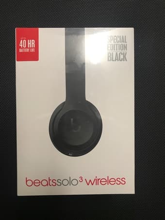 NEW Beats Solo 3 Matte Black Headphones - wireless, noise isolation 1