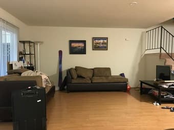 Spacious room in 3bd/1.5ba Mt View apt - available starting Oct! 2