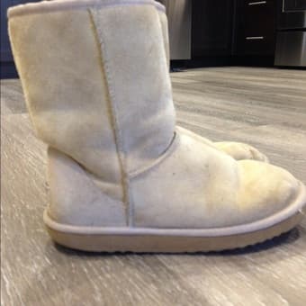 Ugg boots Sz 7 2