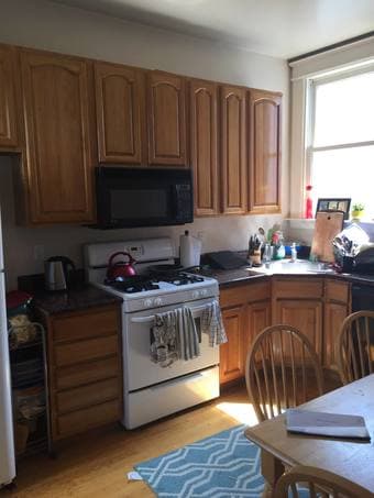 Room in Spectacular 3BR Nob Hill Apartment 2