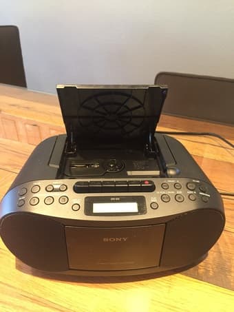 Sony CFDS70BLK CD/Cassette Boombox Home Audio Radio 3