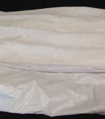 Twin Extra Long Sheets and Mattress Protectors 2