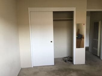 Nice bedroom in a 2B1B Apt for short term rent from now $40/day短租 3
