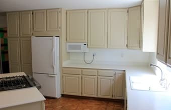 Private Room - Short-term Lease 3