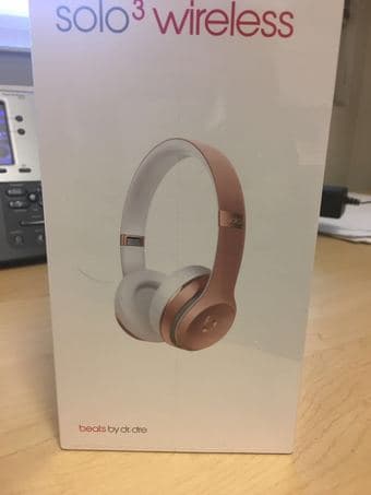 Beats Solo3 Wireless Headphone unopened 1
