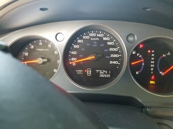 2004 Acura RL - excellent value 40% below blue book 3