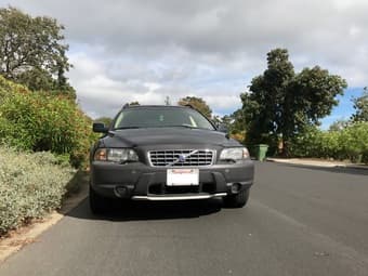 2001 Volvo V70 XC AWD $3500 OBO 1