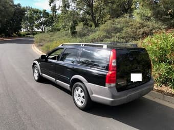 2001 Volvo V70 XC AWD $3500 OBO 3