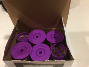 Keurig Machine ($70 OBO) and Reusable K-Cups ($6) for Sale 2