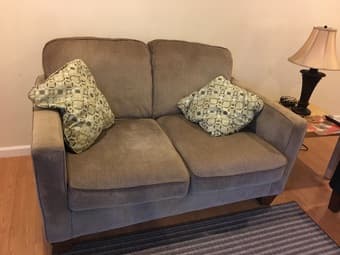 Love seat couch great condition 3