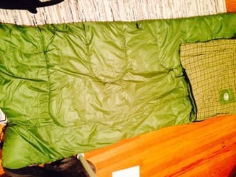 Coleman Green Valley cool-weather sleeping bag, barely used 1