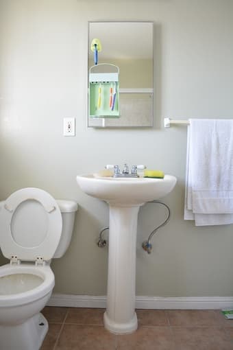 Private room in a 2 bed/1 bath apartment in Sunnyvale (near Caltrain) 2