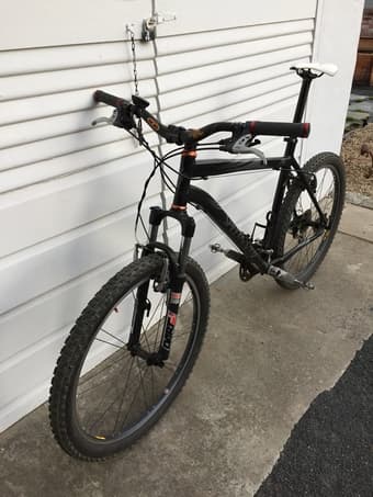 Specialized Rockhopper Mountain Bike 2