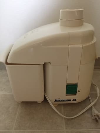 Juice extractor 1