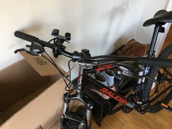 Raleigh (Talus 2) Mountain Bike  - Brand New! 2