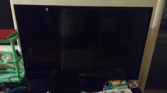 Moving sale: TCL 1080p 40'' TV 1