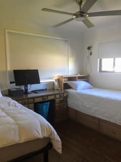 large bedroom for rent - short terms 1