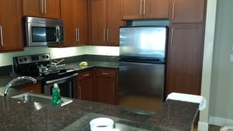 Master Bedroom, attached Private Bath - SJ (35 min transit to campus) 1