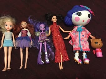 Dolls (barbies, bratz etc) 1