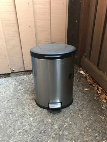 Trash can 1