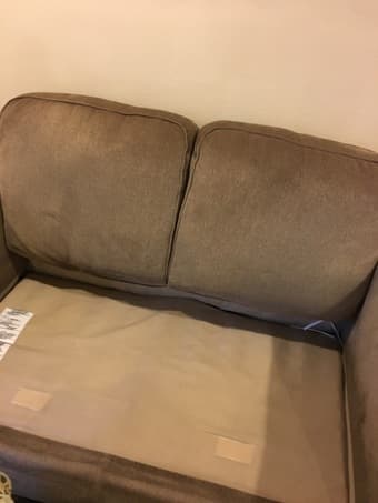Love seat, excellent condition!great for a Studio 3