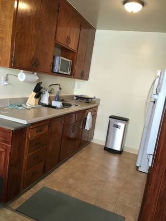 Large bedroom in 2b/1.5b townhouse (1200ft) Menlo Park available NOW 3
