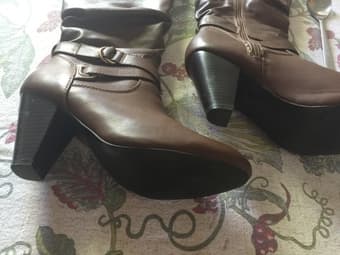 Woman boots 3