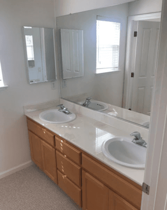 AMAZING ROOMMATES - great for those new to the area! 3