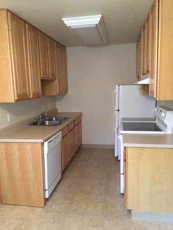 One Bedroom Apartment - Mountain View/Palo Alto Border 2