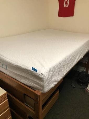 Selling Brand New 10" Full XL Memory Foam Mattress 3