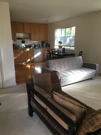 950 Sq.ft Furnished 2B/1B beautiful in-law unit in Atherton/Redwood 3