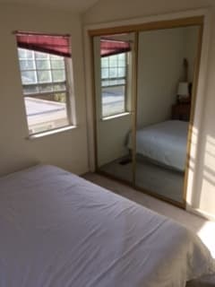 Affordable room, near Stanford, move in Nov 1st 3
