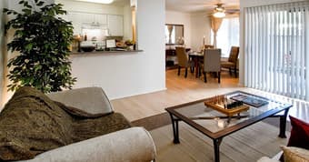 Top floor/Lake view/pet-friendly/pool/spa- Best land and water combo 3